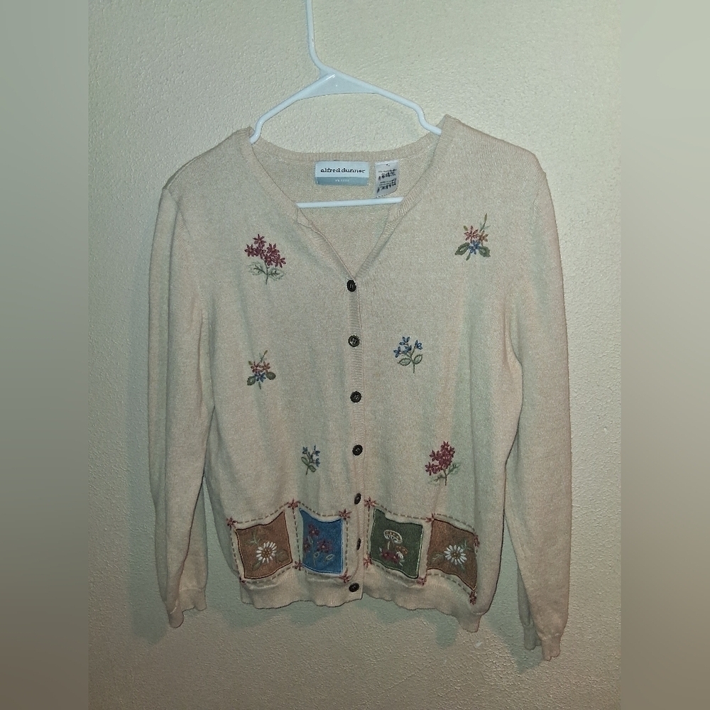 Alfred Dunner Cottage Granny Core Button Cown Floral Embroidered Cardigan PL